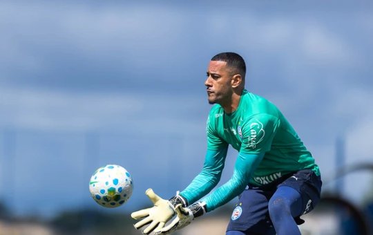 Bahia confirma lesão grave de Léo Vieira, que deve ficar fora da temporada de 2026