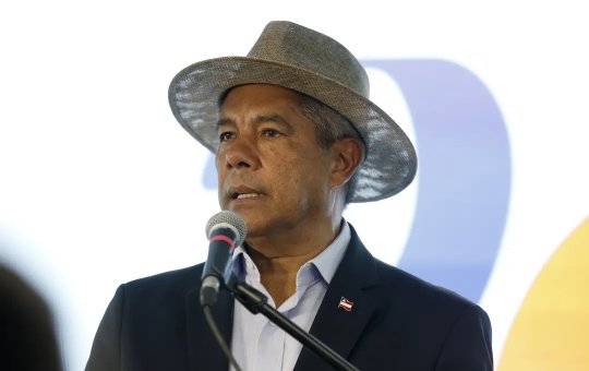Jerônimo Rodrigues se pronuncia sobre aprovação do fim da escala 6x1: “Vitória de quem acorda cedo”