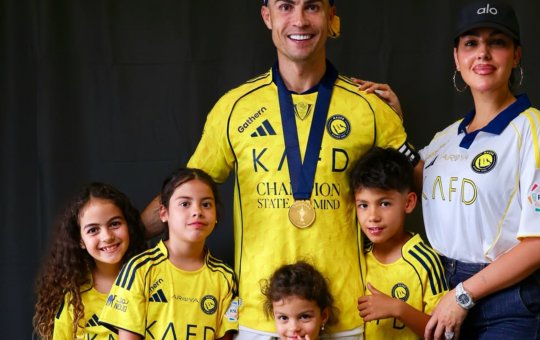 Filhos de Cristiano Ronaldo surpreendem ao afirmar que a mãe é mais famosa