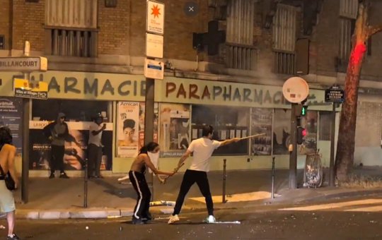 Após título do PSG na Champions League, torcedores franceses entram em confronto com a polícia nas ruas de Paris
