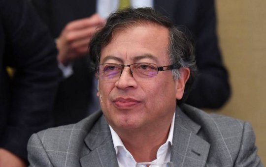 Após liderança da direita, presidente da Colômbia contesta resultado do 1º turno