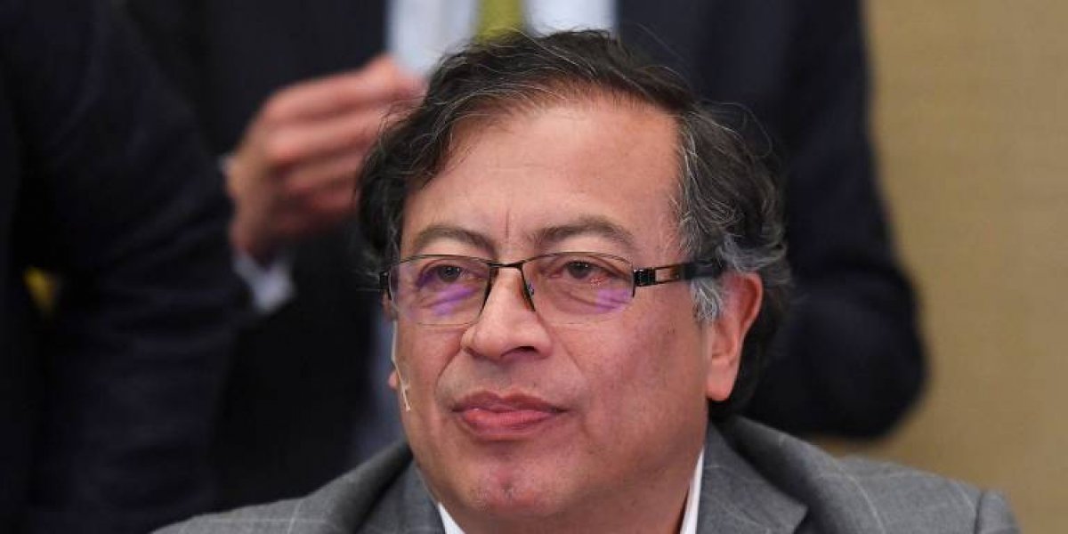 Após liderança da direita, presidente da Colômbia contesta resultado do 1º turno