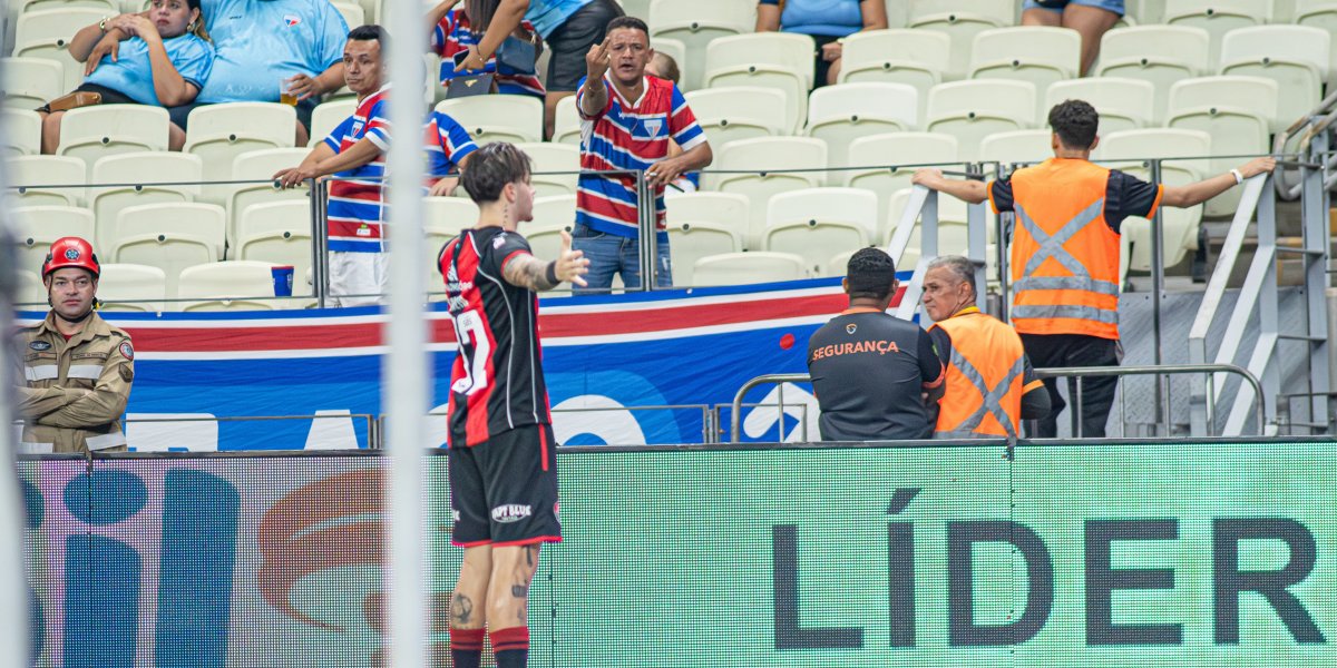 Vitória vira sobre o Fortaleza com golaço de Tarzia e sai na frente da Copa do Nordeste
