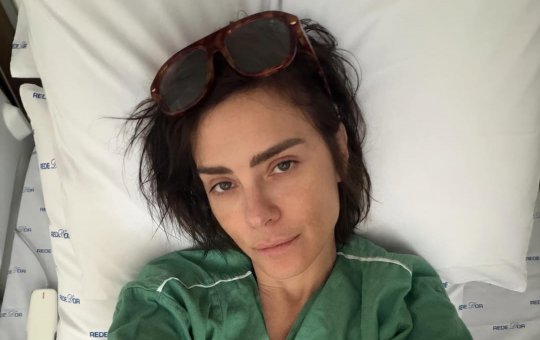 Carolina Dieckmmann atualiza sobre seu estado de saúde após internação por infecção renal
