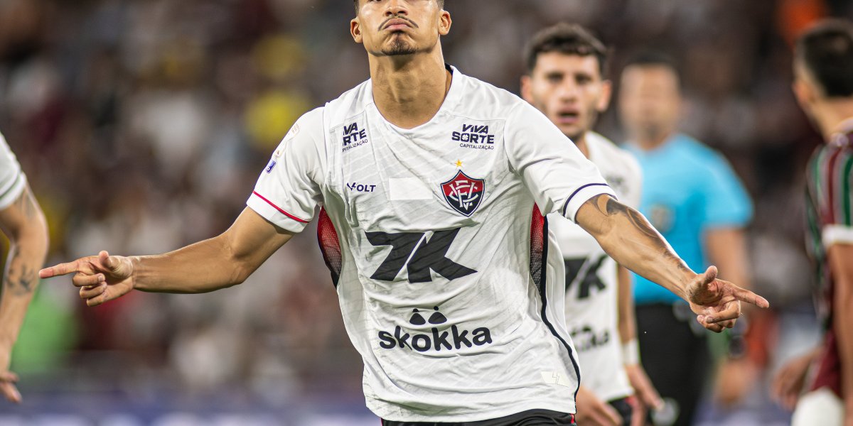 Renê, atacante do Vitória