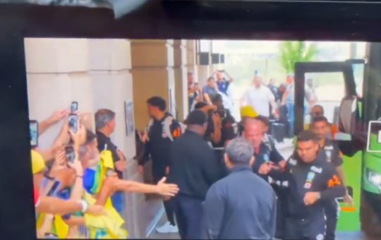 Capitão da Seleção, Marquinhos pede para jogadores saudarem a torcida brasileira