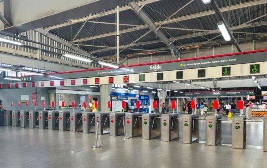 Metrô Bahia promove ação com vagas para estágio e jovem aprendiz