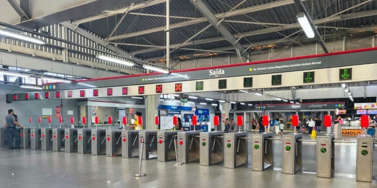 Metrô Bahia promove ação com vagas para estágio e jovem aprendiz