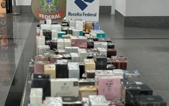 Polícia Federal apreende perfumes importados avaliados em R$ 100 mil no aeroporto de Salvador