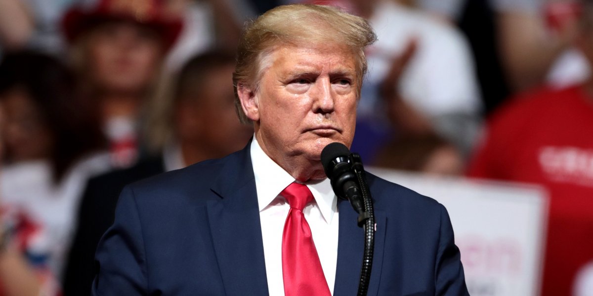 Trump é vaiado durante hino nacional em jogo da final da NBA em Nova York