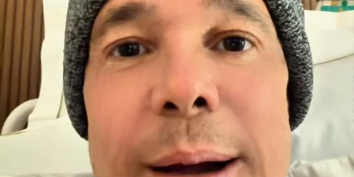 Cantor Netinho passa por quimioterapia e atualiza sobre seu estado de saúde