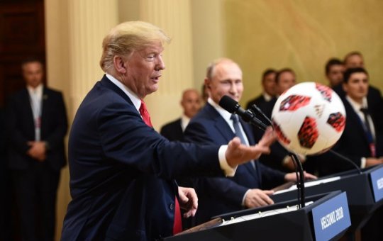Trump defende fim do termo "soccer" nos EUA: "Deveria ser chamado de football"