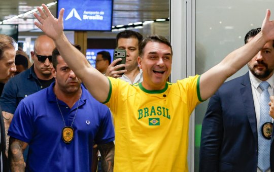 Flávio Bolsonaro deve ter candidatura à Presidência oficializada pelo PL em julho