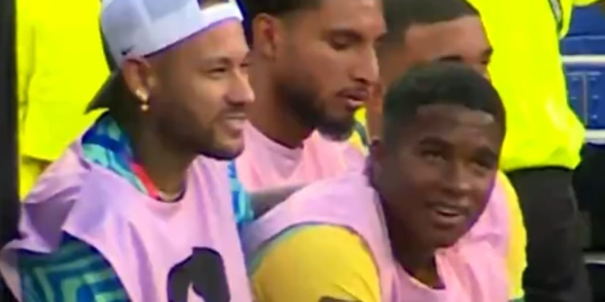 Leitura labial revela conversa entre Endrick e Neymar durante estreia do Brasil na Copa