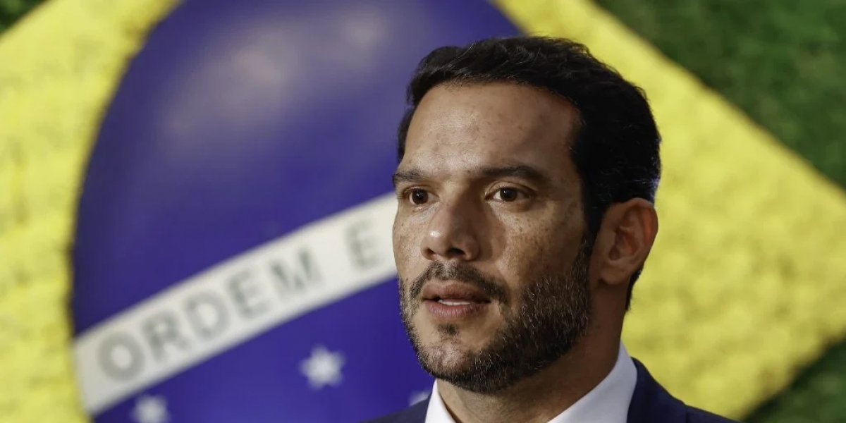 Presidente da CBF é alvo de acusações sobre uso de verba da entidade em viagens internacionais
