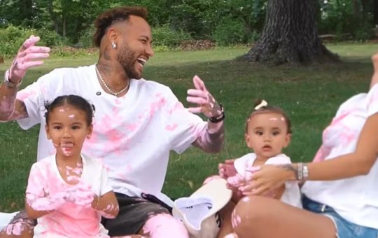 Neymar e Bruna Biancardi anunciam que esperam terceira filha