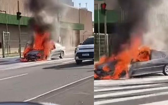 Carro pega fogo em frente a supermercado e interdita parcialmente via em Salvador