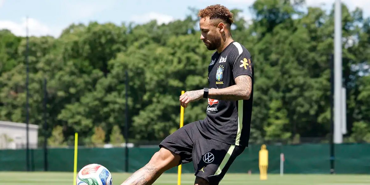 Neymar volta a treinar com a Seleção e aumenta expectativa para duelo contra o Haiti