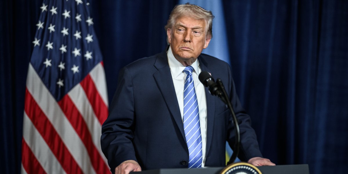Trump afirma no G7 que cenário político no Brasil é perigoso