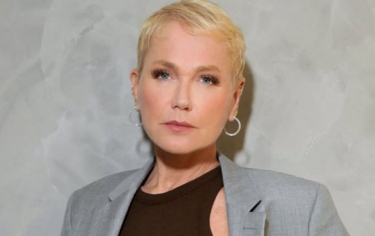 Xuxa revela boatos de pacto com o diabo para conseguir fama: 'Uma das coisas que mais me deixa chateada'
