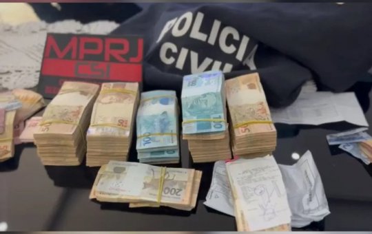 Dinheiro em espécie é apreendido na casa de político alvo de operação policial