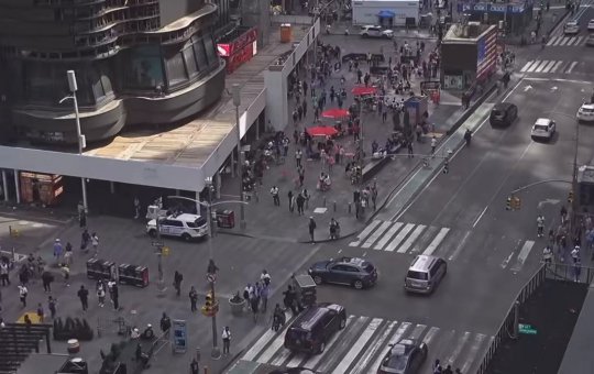 Disparos são ouvidos na Times Square em Nova York e homem é preso