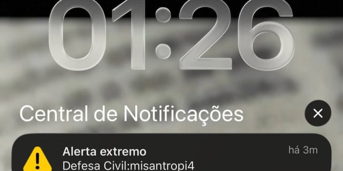 Moradores de Salvador se assustam após Defesa Civil emitir 'alerta extremo' escrito 'Misantropia'