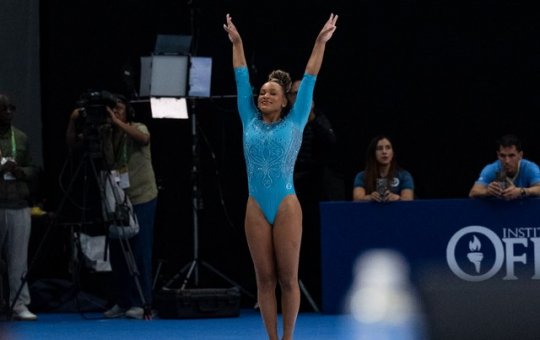 Rebeca Andrade volta ao topo do pódio no Pan do Rio após quase dois anos