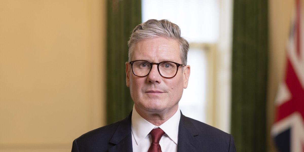 Keir Starmer renuncia ao cargo de primeiro-ministro do Reino Unido após pressão política