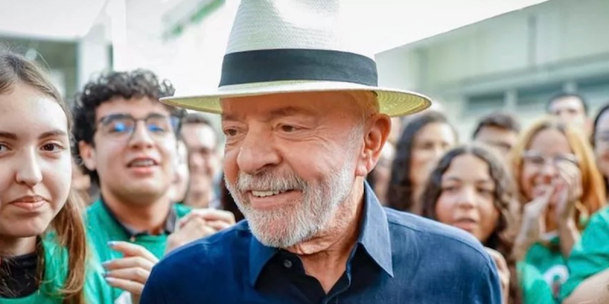 Lula diz que “o político honesto” não está nele e incentiva jovens a entrarem na política