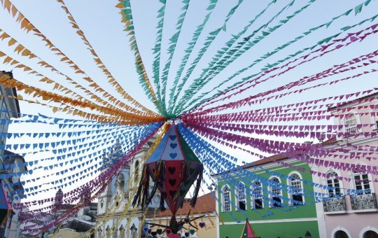 Falamansa, Mastruz com Leite, Gerônimo e muito mais: confira a programação do São João de Salvador nesta terça-feira (23)