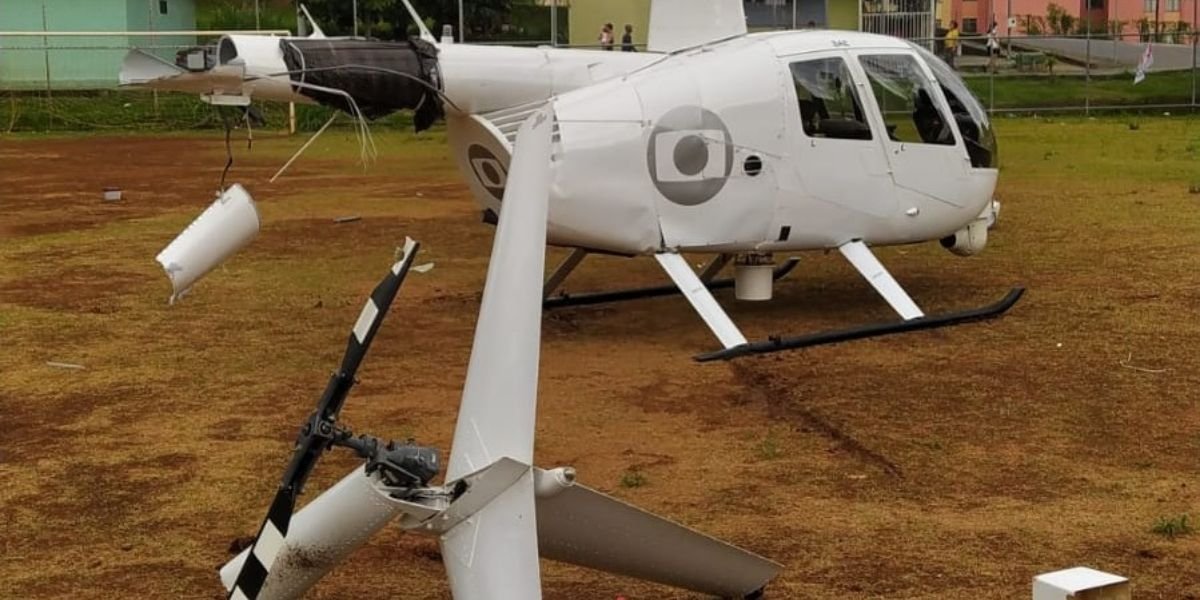 Helicóptero da Globo faz pouso forçado e rotor de cauda se quebra