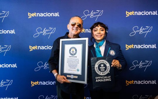 Galvão Bueno entra para o Guinness Book com recorde histórico em Copas do Mundo