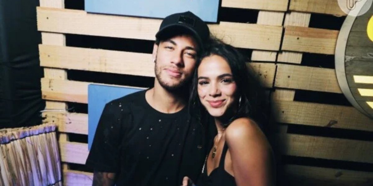 Bruna Marquezine relembra namoro com Neymar e diz: "Muito difícil"