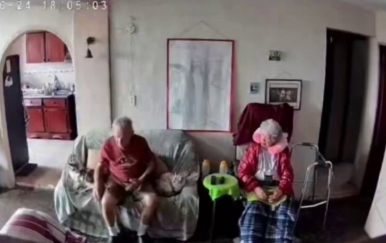 Vídeo: Casal de idosos se abraça durante terremoto na Venezuela