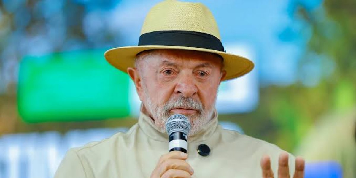 Lula lamenta eliminação do Senegal na Copa e diz: "Eu fico torcendo para o mais fraco"
