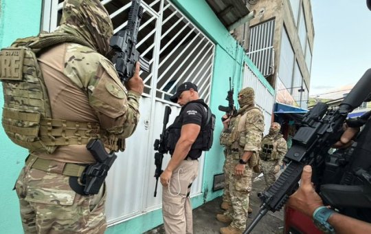 Operação contra facções criminosas prende 8 advogados e cumpre mandados na Bahia