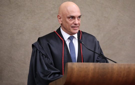 Moraes concede 48 horas para TJs justificarem pagamentos irregulares de penduricalhos