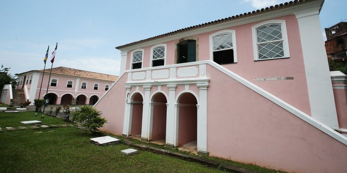 Leilão do Arquivo Público da Bahia é suspenso após decisão judicial