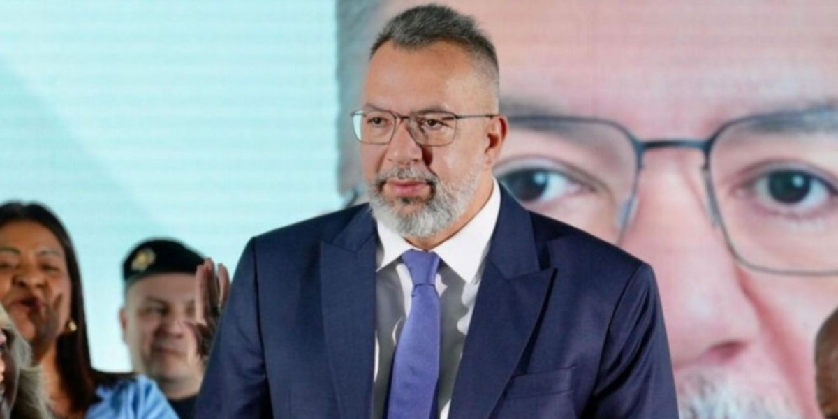 Aliado de Flávio Bolsonaro, Márcio Canella é preso pela PF durante operação no Rio