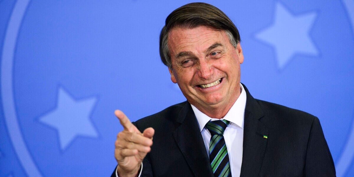 PF faz buscas na casa de Jair Bolsonaro por armas, mas não encontra armamentos, diz defesa