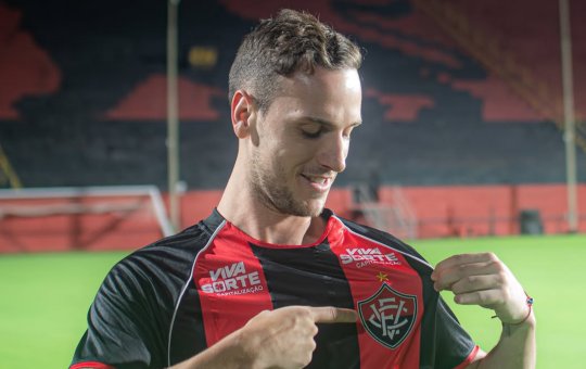 Vitória anuncia contratação de Tomás Pochettino até o final de 2026