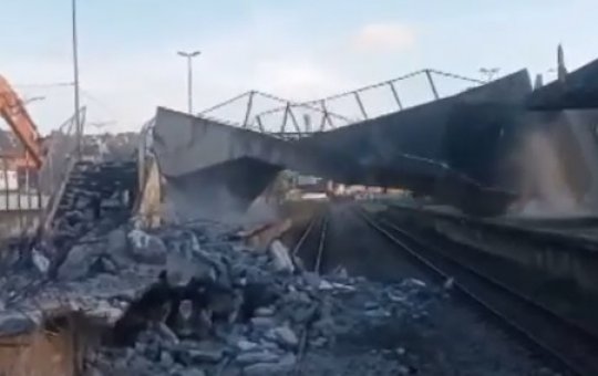 Estrutura da Estação de Trem de Periperi começa a ser demolida