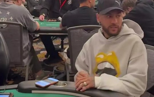 Após eliminação do Brasil na Copa, Neymar participa de torneio de poker em Las Vegas