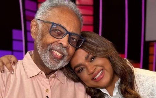 Gilberto Gil se emociona ao falar sobre Preta Gil em documentário: "Tenho muita saudade dela"