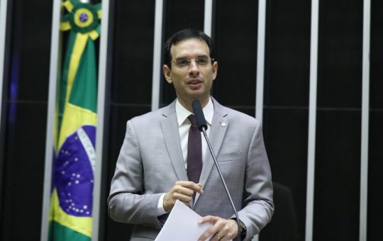 Leo Prates é incluído em lista dos parlamentares mais influentes do Congresso Nacional