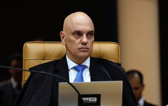 Moraes aciona MPE para apurar possível propaganda antecipada de Flávio Bolsonaro