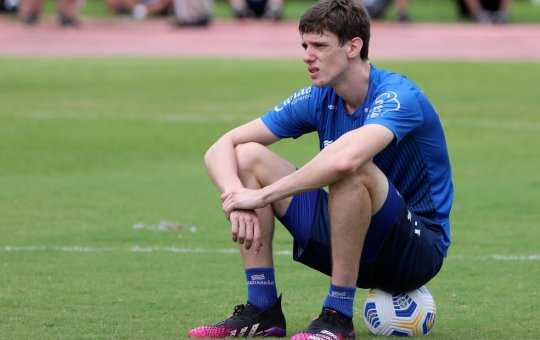 Conti despista sobre renovação e diz que já conversou com Bellintani