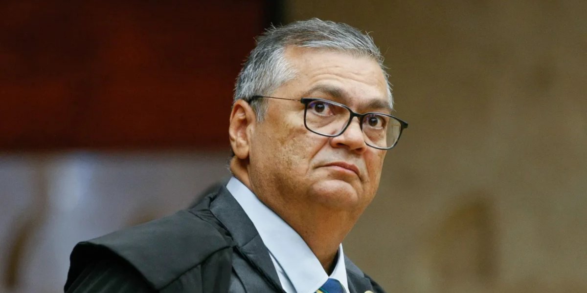 Flávio Dino critica terceirização de emendas e cobra mais transparência no destino dos recursos 