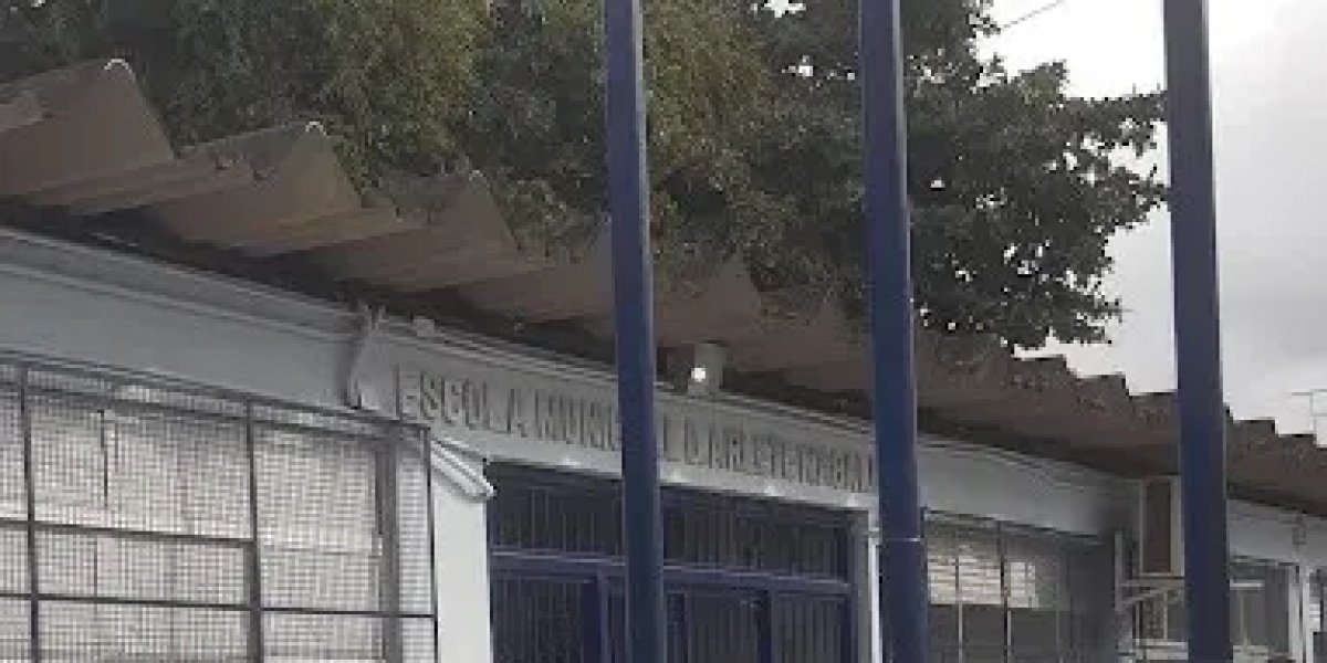 Criminosos invadem escola em Salvador e furtam computadores, tablets e notebooks